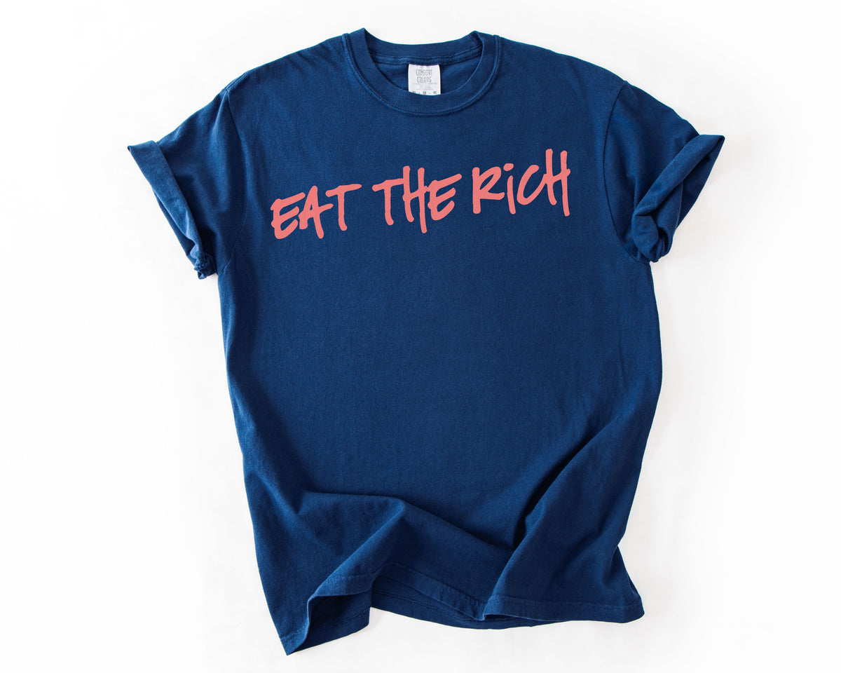 Navy t-shirt with anti-capitalist graphic – political statement tee